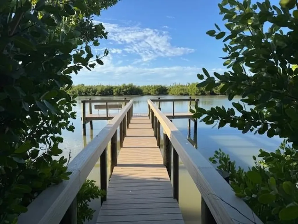 1987 My Tern Court Sanibel FL 33957