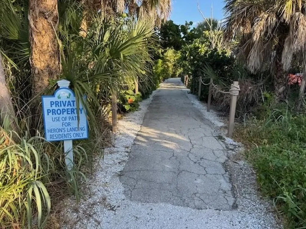 1987 My Tern Court Sanibel FL 33957