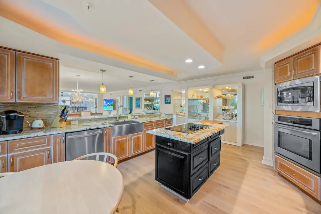 3131 West Gulf Drive Sanibel FL 33957