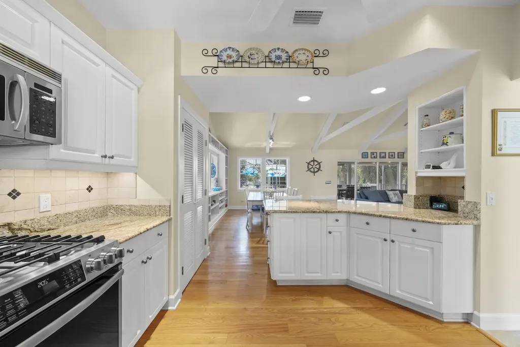 330 E Gulf Drive Sanibel FL 33957