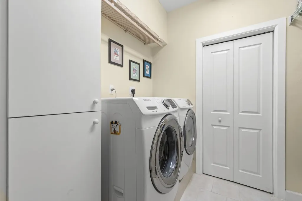 330 E Gulf Drive Sanibel FL 33957