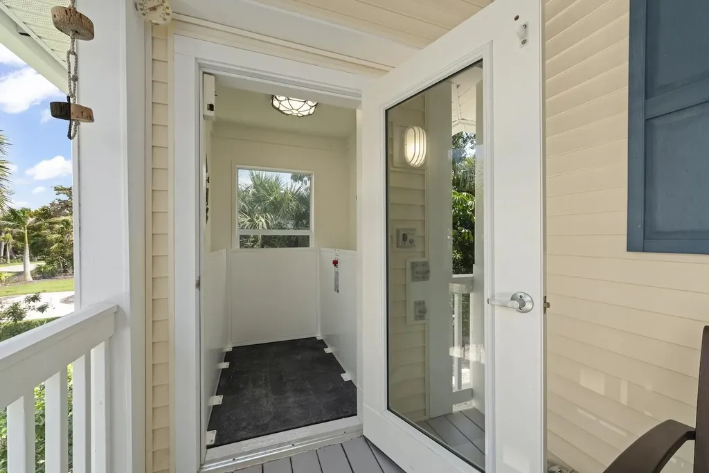 330 E Gulf Drive Sanibel FL 33957