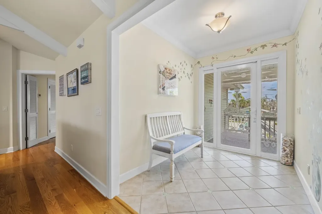 330 E Gulf Drive Sanibel FL 33957