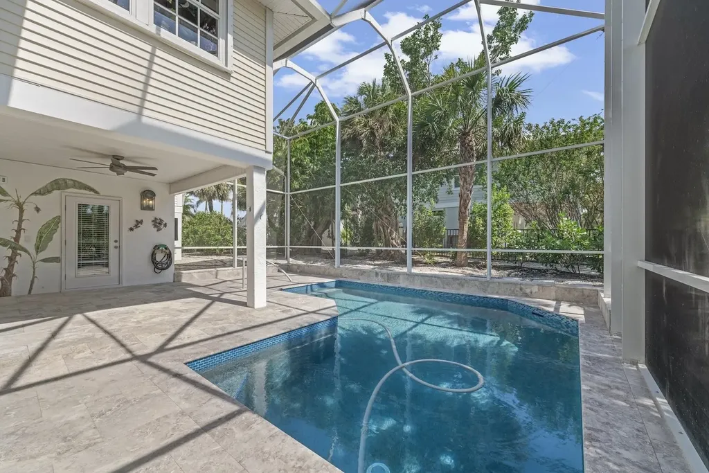 330 E Gulf Drive Sanibel FL 33957