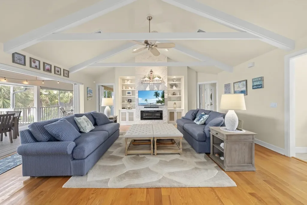 330 E Gulf Drive Sanibel FL 33957