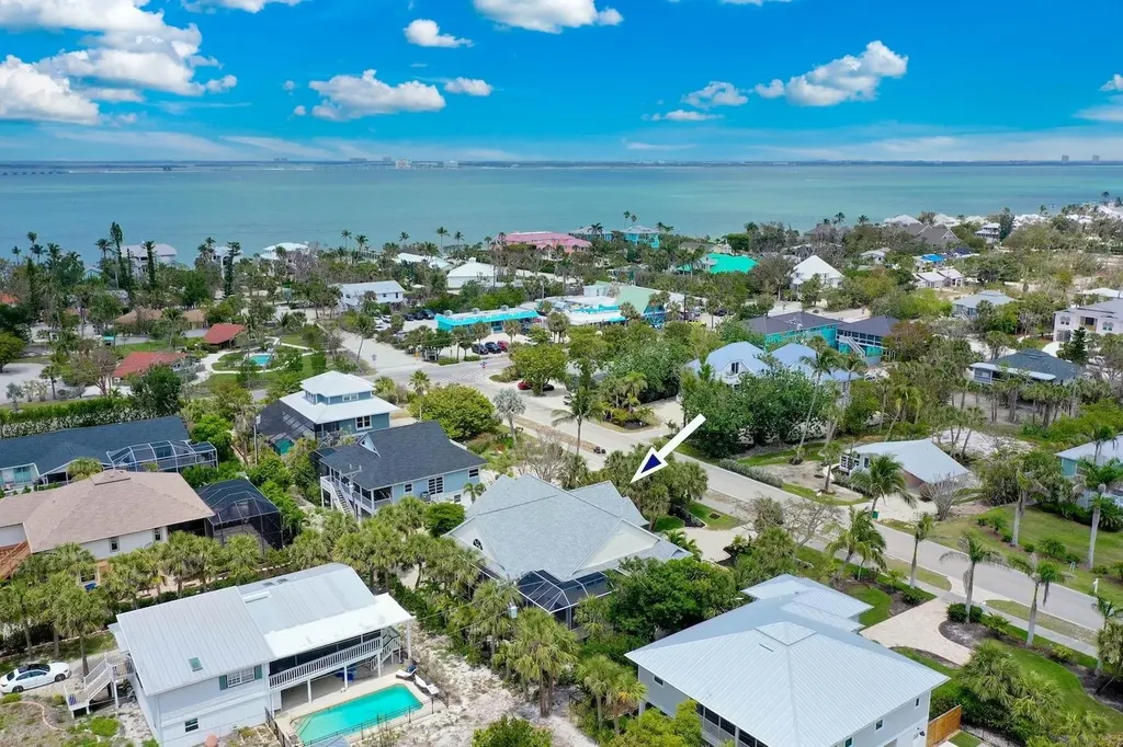 330 E Gulf Drive Sanibel FL 33957