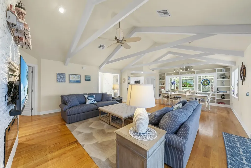 330 E Gulf Drive Sanibel FL 33957