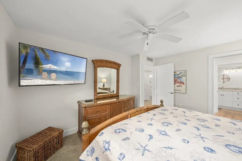 2721 W Gulf Drive Sanibel FL 33957