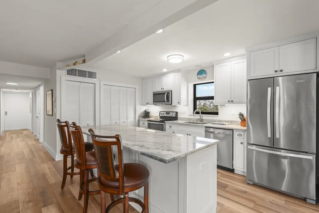 2721 W Gulf Drive Sanibel FL 33957