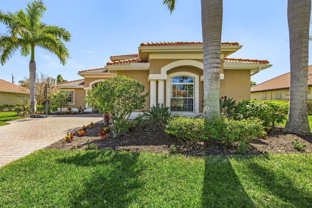 16097 Waterleaf Lane Fort Myers FL 33908
