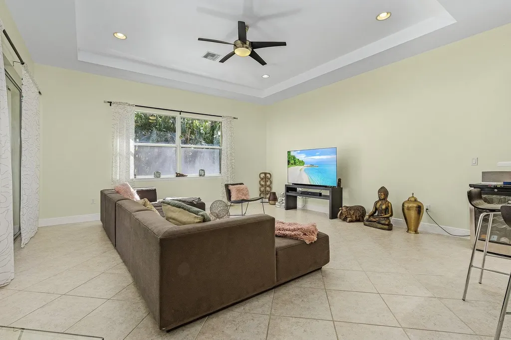 16097 Waterleaf Lane Fort Myers FL 33908