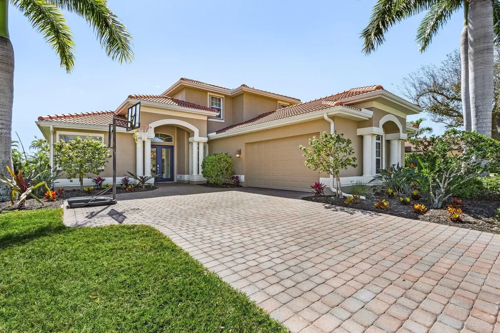 16097 Waterleaf Lane Fort Myers FL 33908
