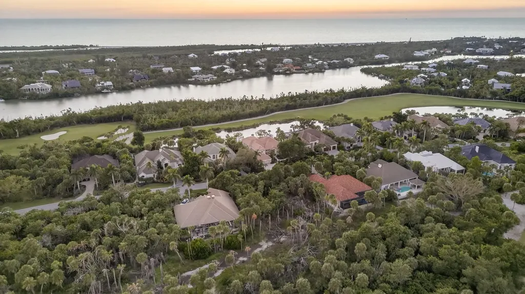 2372 Wulfert Road Sanibel FL 33957