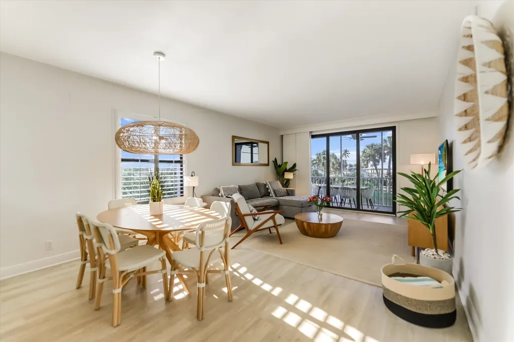 2111 Gulf Beach Villas Captiva FL 33924