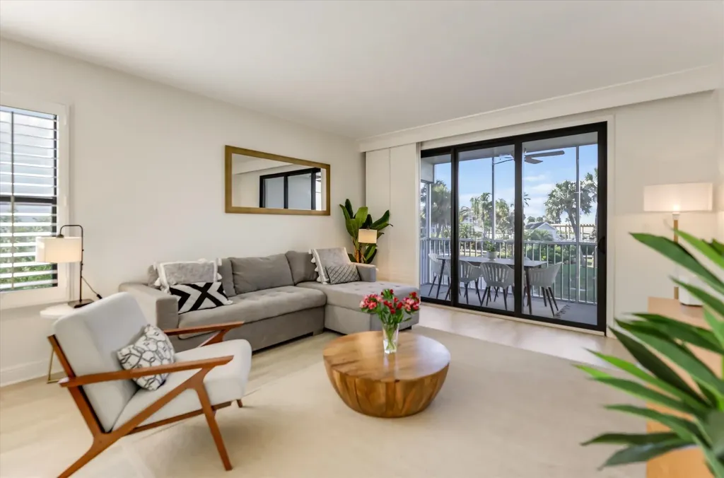 2111 Gulf Beach Villas Captiva FL 33924