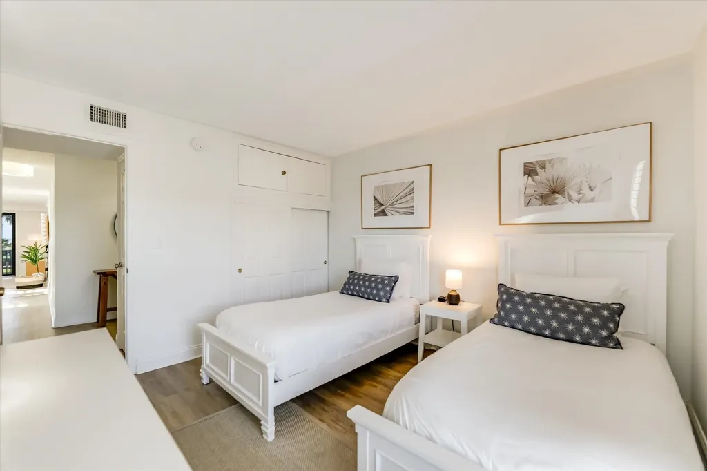 2111 Gulf Beach Villas Captiva FL 33924