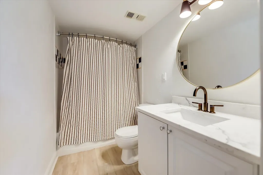 2111 Gulf Beach Villas Captiva FL 33924