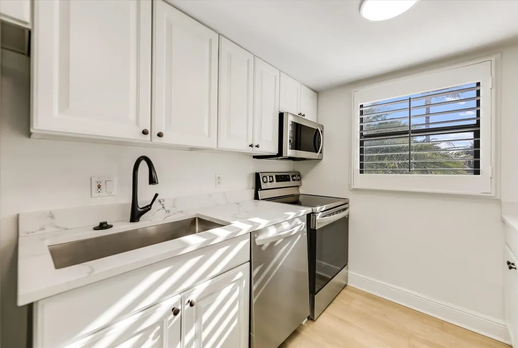 2111 Gulf Beach Villas Captiva FL 33924