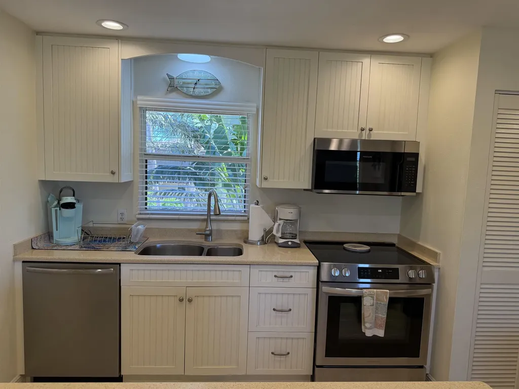 5117 Sea Bell Road Sanibel FL 33957