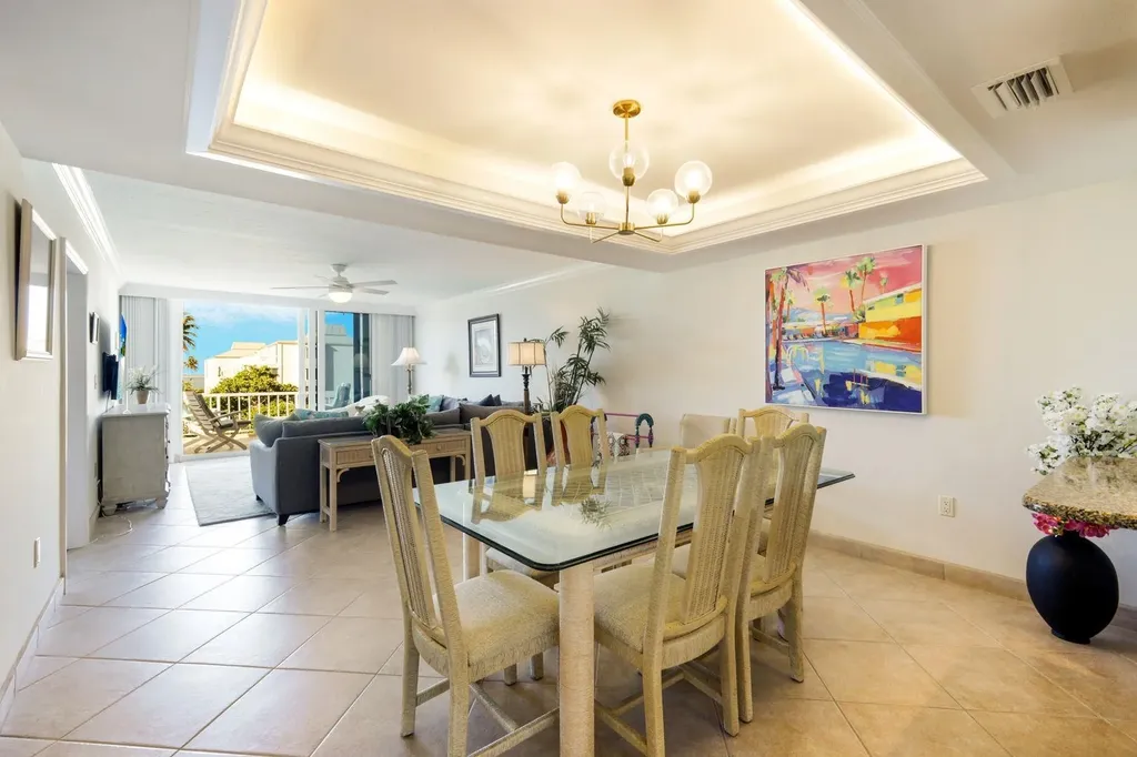 200 Periwinkle Sanibel FL 33957