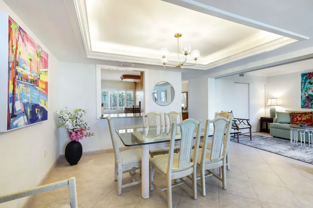 200 Periwinkle Sanibel FL 33957