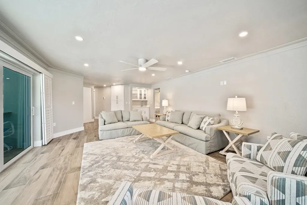 1270 Par View Drive Sanibel FL 33957