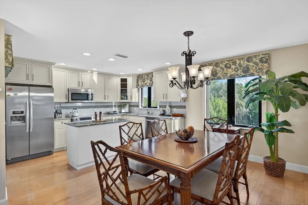 698 Spartina Court Sanibel FL 33957