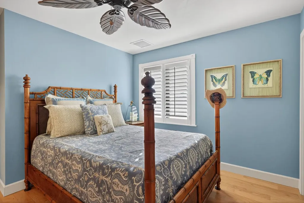 698 Spartina Court Sanibel FL 33957