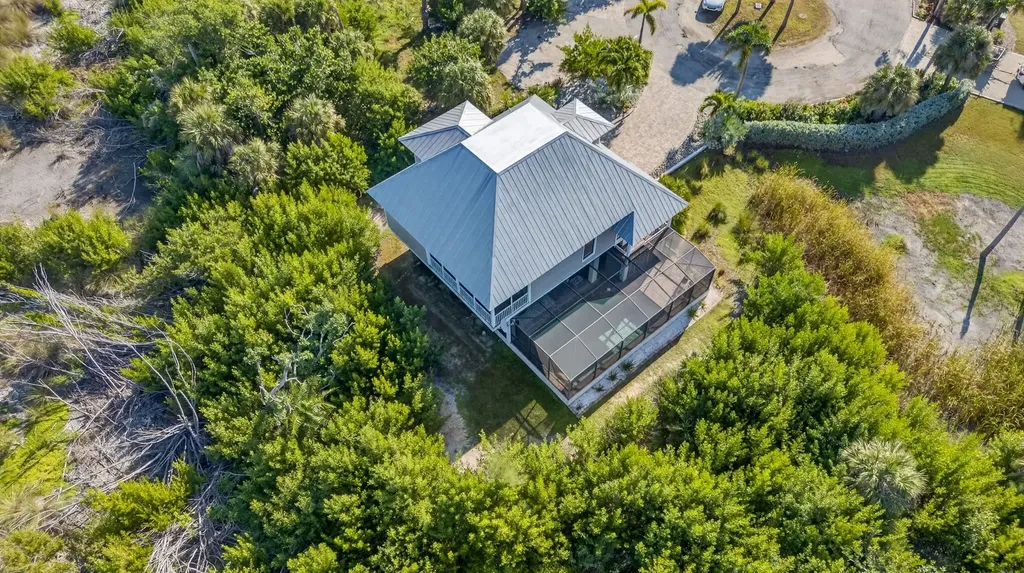 698 Spartina Court Sanibel FL 33957