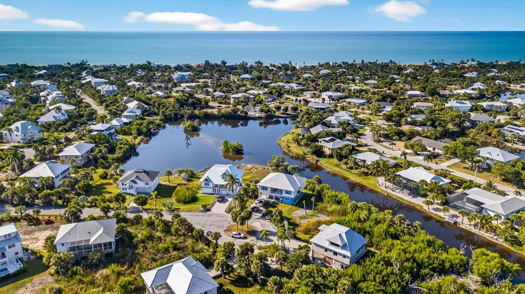698 Spartina Court Sanibel FL 33957