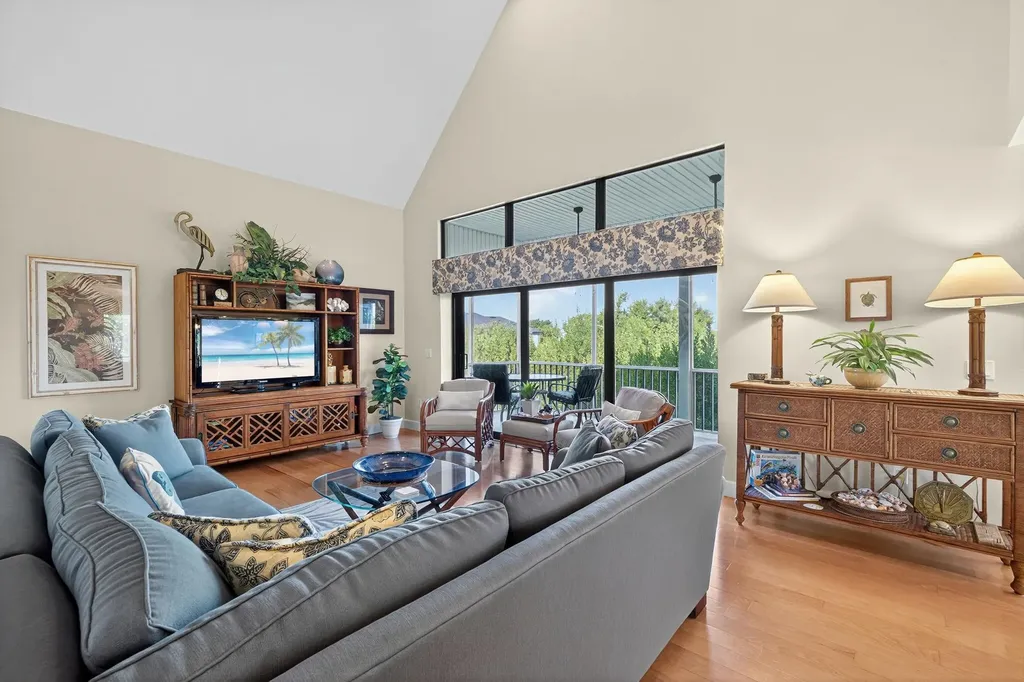 698 Spartina Court Sanibel FL 33957