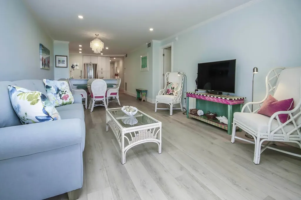 1785 Middle Gulf Drive Sanibel FL 33957