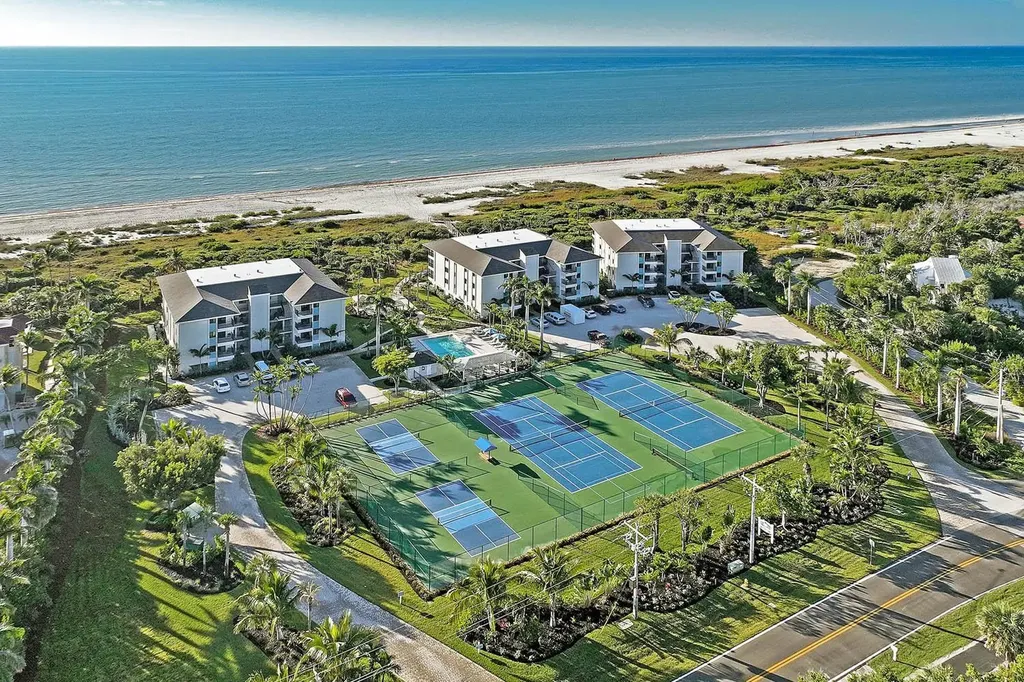 1785 Middle Gulf Drive Sanibel FL 33957