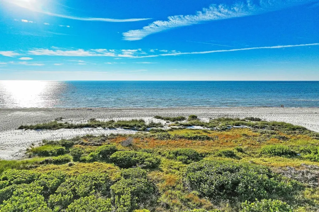 1785 Middle Gulf Drive Sanibel FL 33957