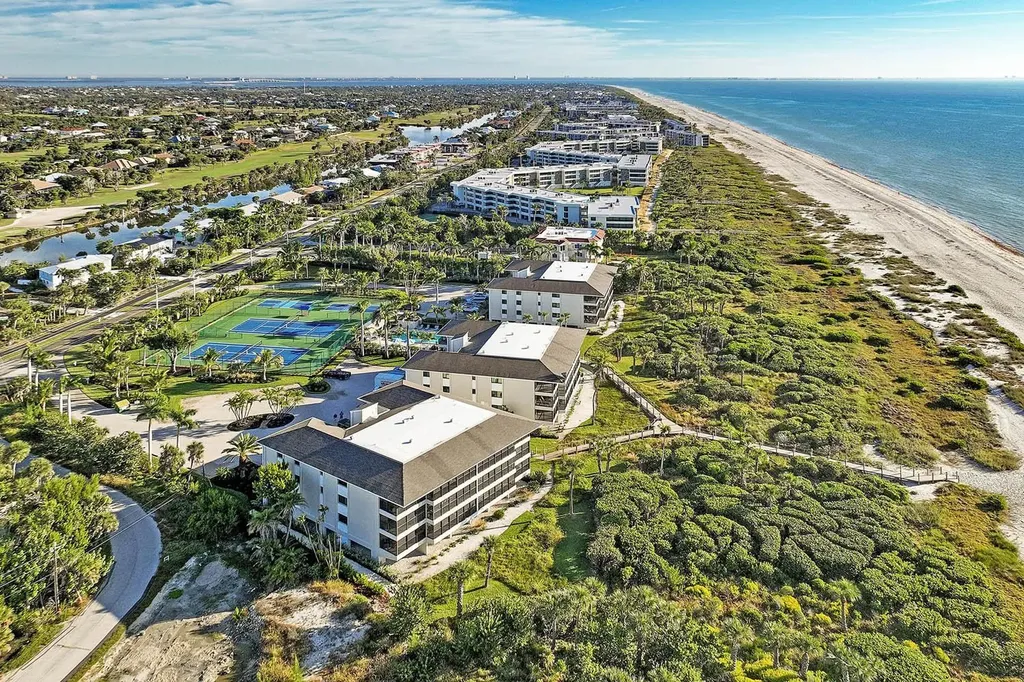 1785 Middle Gulf Drive Sanibel FL 33957