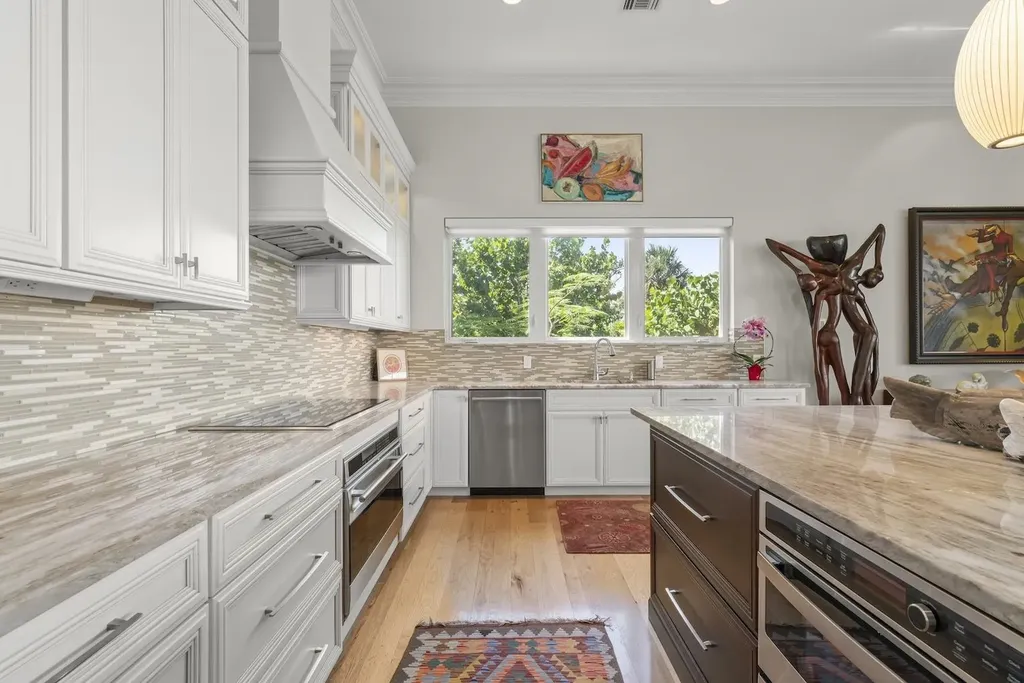 4383 Gulf Pines Drive Sanibel FL 33957