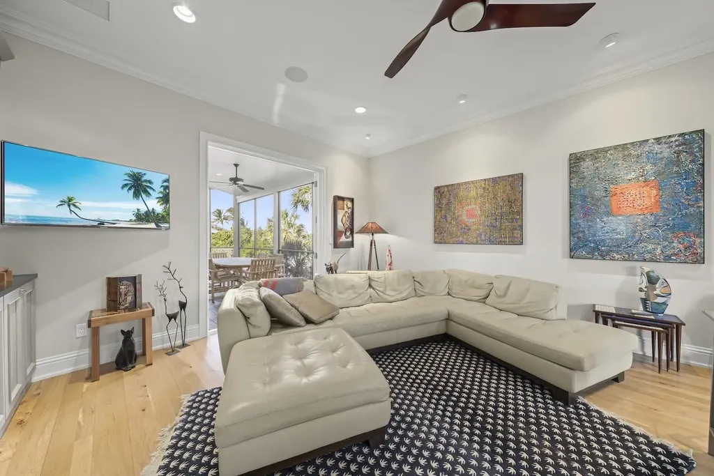 4383 Gulf Pines Drive Sanibel FL 33957