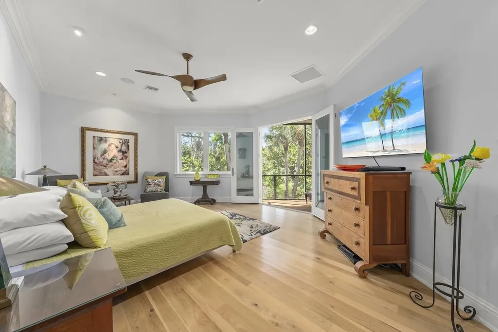 4383 Gulf Pines Drive Sanibel FL 33957