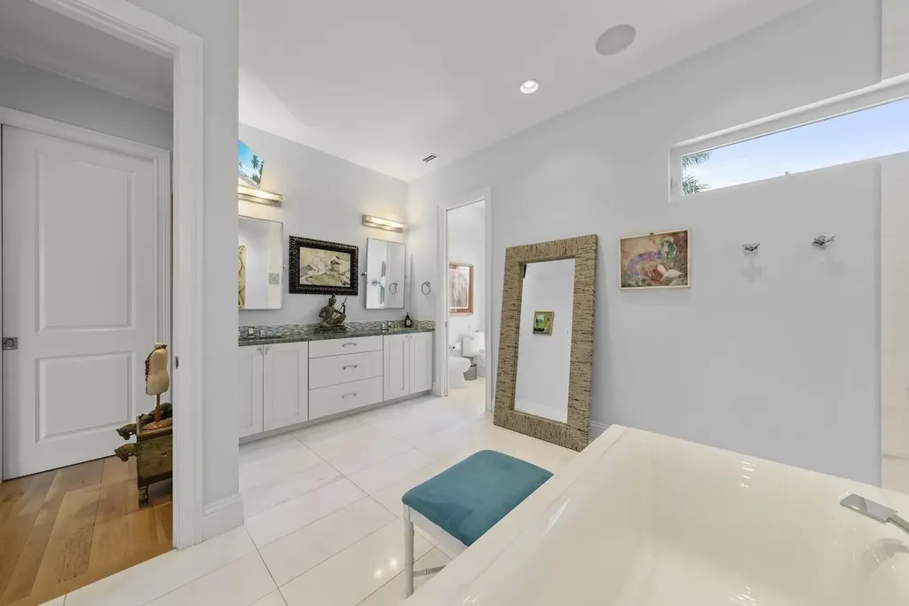 4383 Gulf Pines Drive Sanibel FL 33957