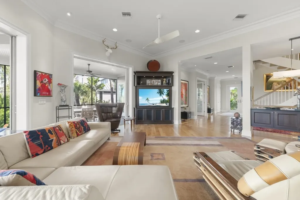 4383 Gulf Pines Drive Sanibel FL 33957