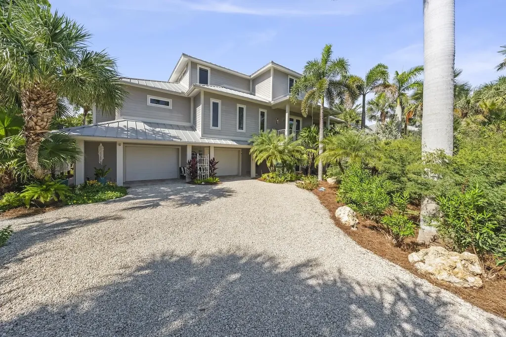 4383 Gulf Pines Drive Sanibel FL 33957