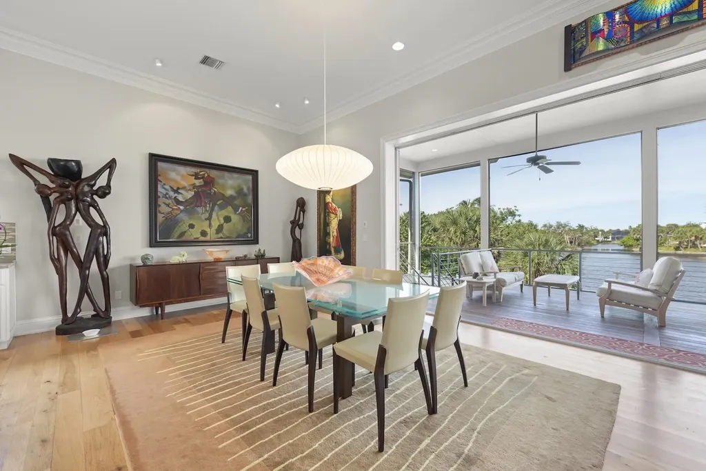 4383 Gulf Pines Drive Sanibel FL 33957