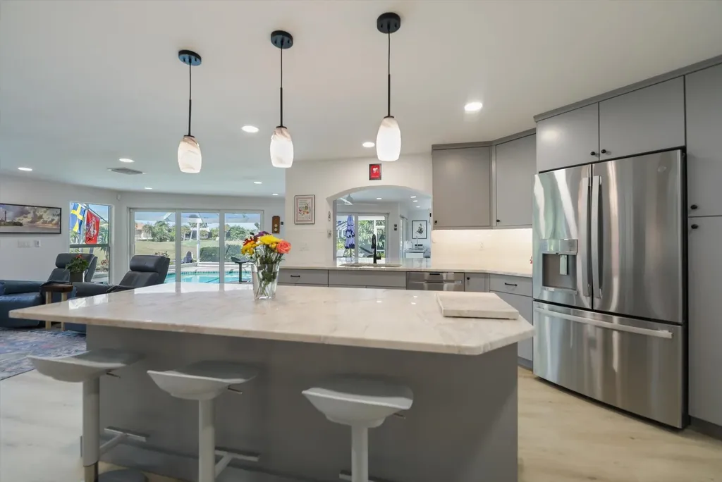 1264 Par View Drive Sanibel FL 33957