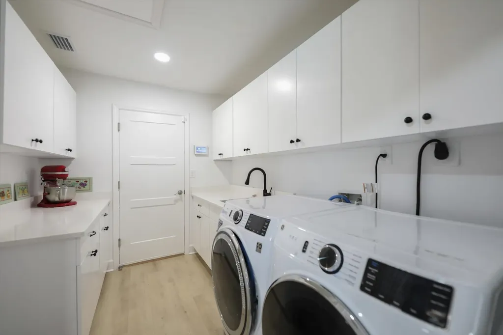 1264 Par View Drive Sanibel FL 33957