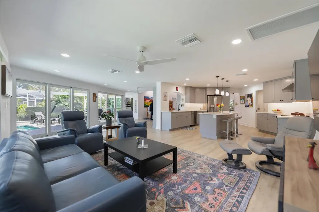 1264 Par View Drive Sanibel FL 33957
