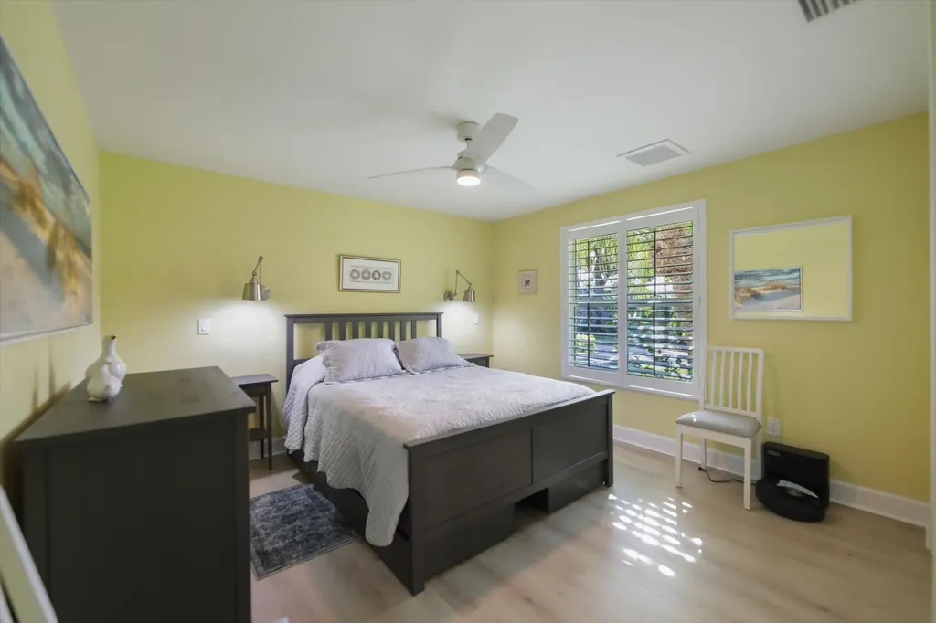 1264 Par View Drive Sanibel FL 33957