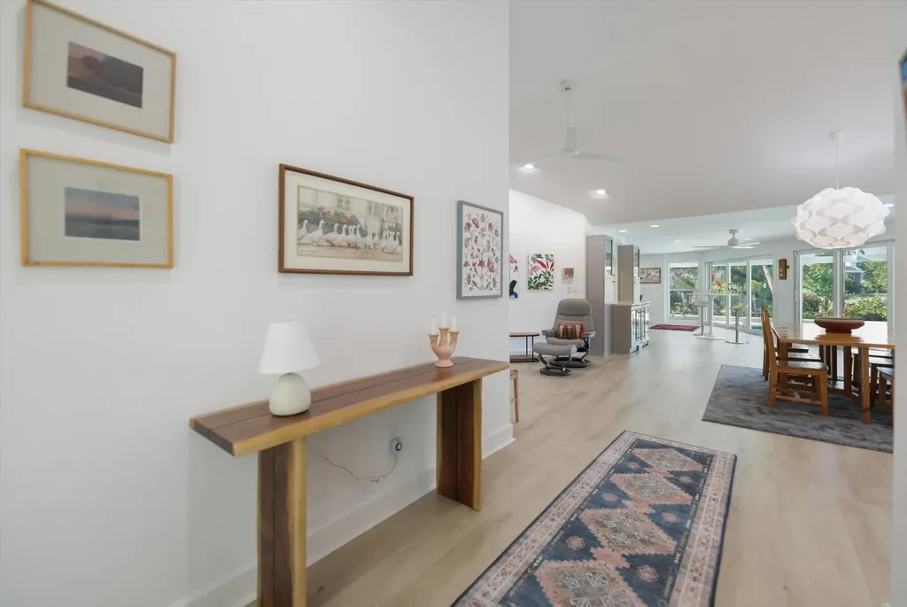 1264 Par View Drive Sanibel FL 33957