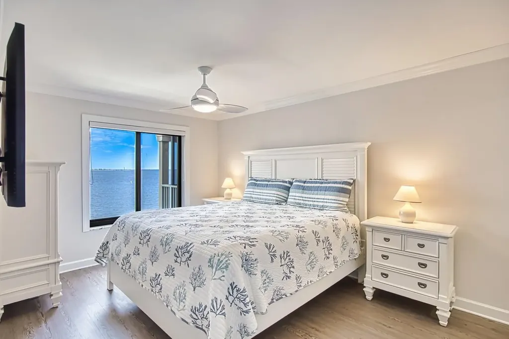 760 Sextant Drive Sanibel FL 33957