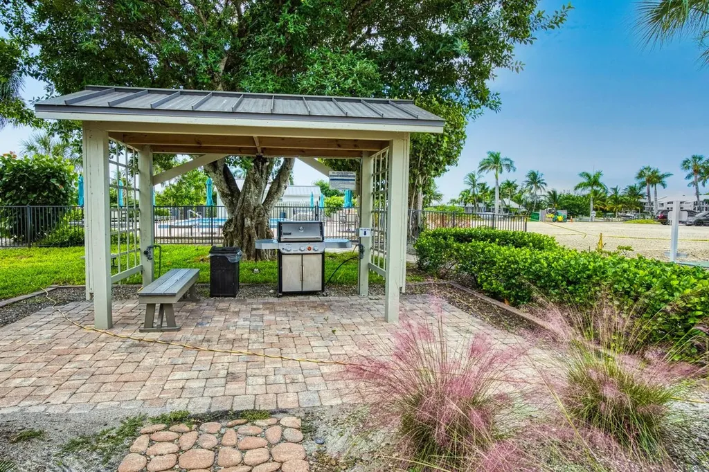 760 Sextant Drive Sanibel FL 33957