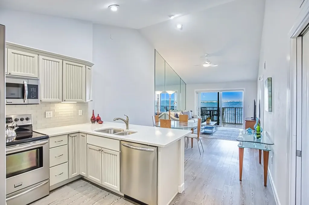 760 Sextant Drive Sanibel FL 33957